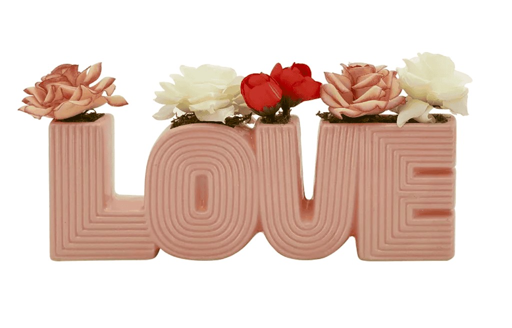 Valentine’s Day Bud Vase Centerpiece